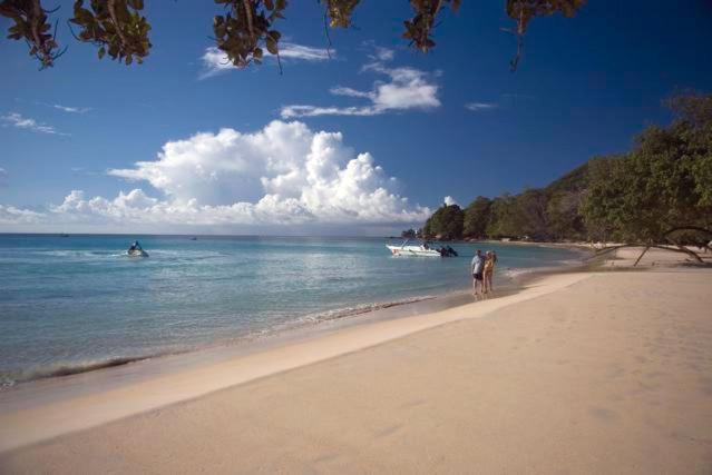 Bord Mer Villa Beau Vallon  Exterior photo